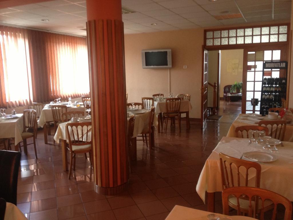 Hotel Lotus Арад Екстериор снимка