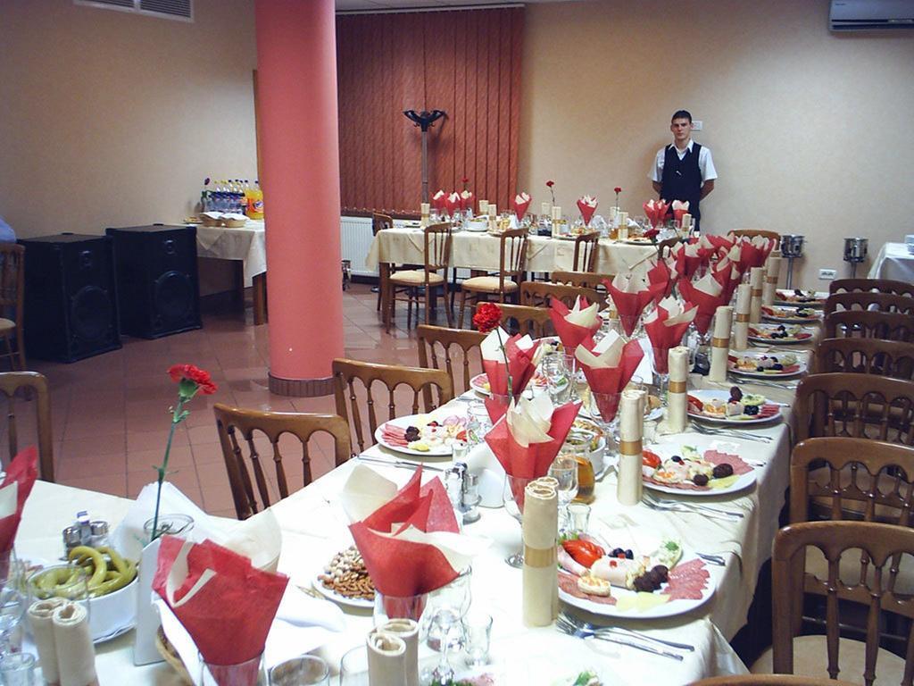 Hotel Lotus Арад Екстериор снимка